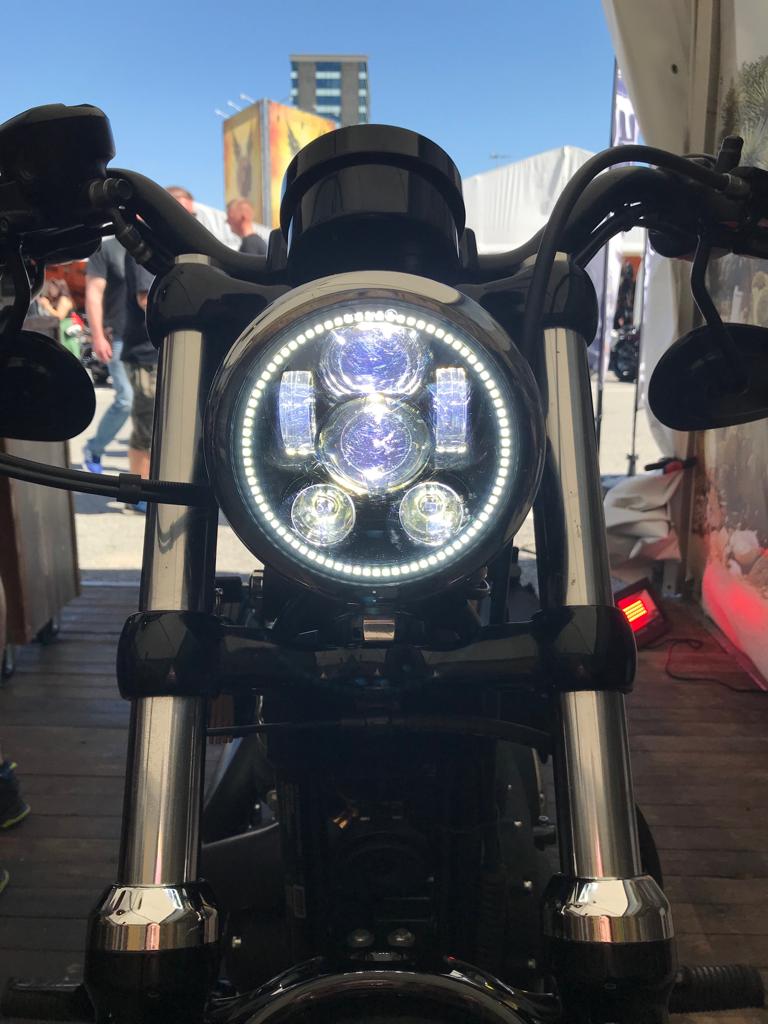 Harley-Davidson-Sportster-5.75-LED-Scheinwerfer